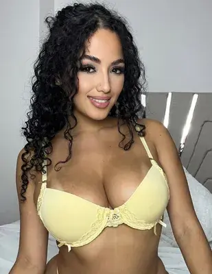 FrancescaItalianSpark🔥 profile